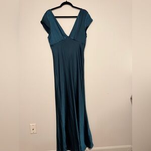 Elegant Teal Maxi Dress
